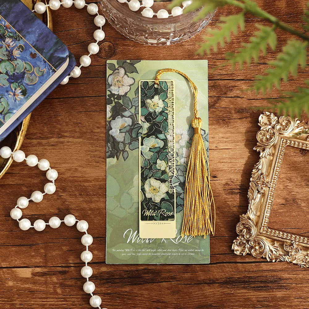 1pc Hollow Literary Flower Metal Bookmark Exquisite Painting Sunflower Iris Rose Shape Gifts for Book Lovers Writers Readers - élise & madelyn