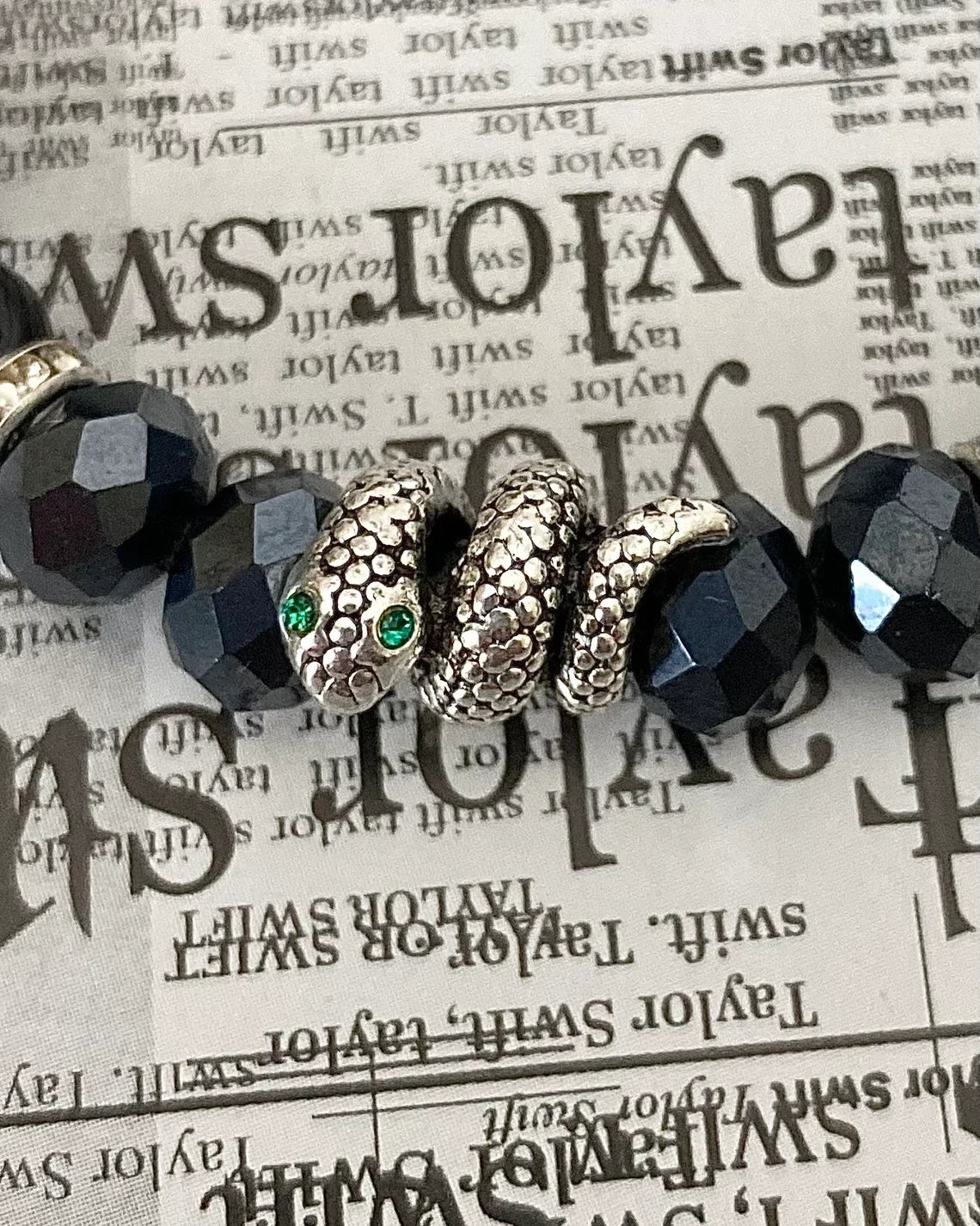 Reputation-Era Inspired Friendship Bracelet – Black Crystal Beads & Snake Charm | Dark Feminine Fan Accessory - élise & madelyn