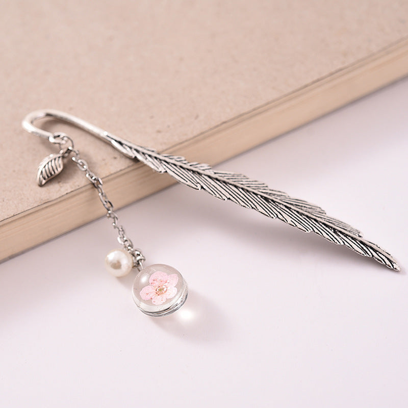 Metal Bookmark Cute Cartoon Beautiful Cool Book Page Mark Student Stationery School Supplies Bookmarks Gift Book Marker - élise & madelyn