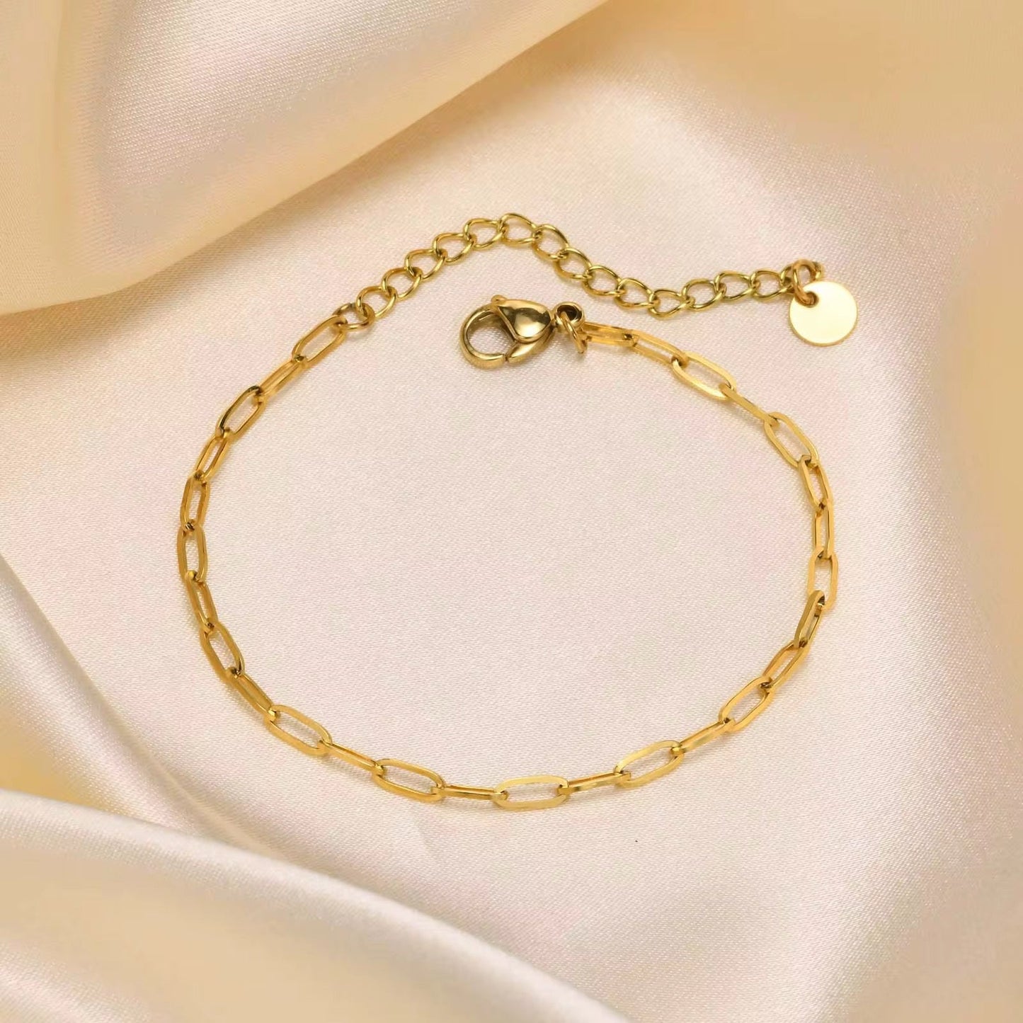 The Mom Club Confidential Charm Bracelet – Signature Link Edition - élise & madelyn