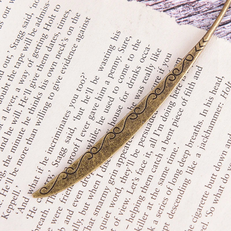 Funny Clock Metal Bookmarks Vintage Retro Tower Book Marker Paper Clips For Kids Gift Stationery Student Gift - élise & madelyn