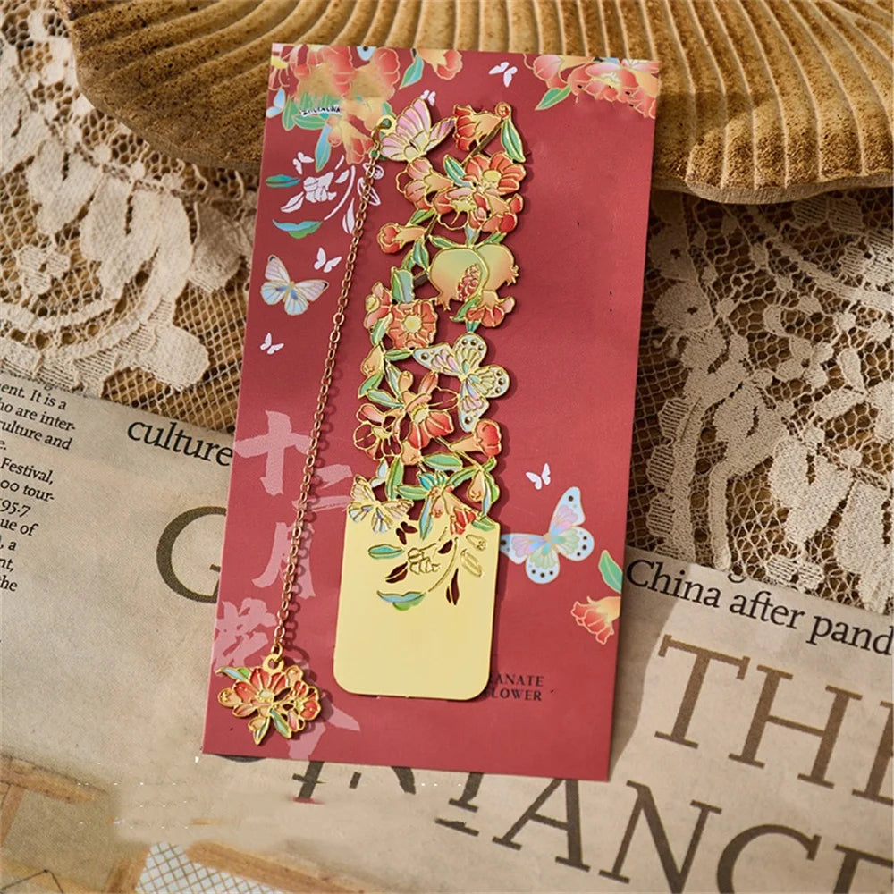 Aesthetic Stationery Metal Bookmark Hollow Flower Painting Bookmarks Student Reading Book Clip Book Accessories Teacher Gift - élise & madelyn
