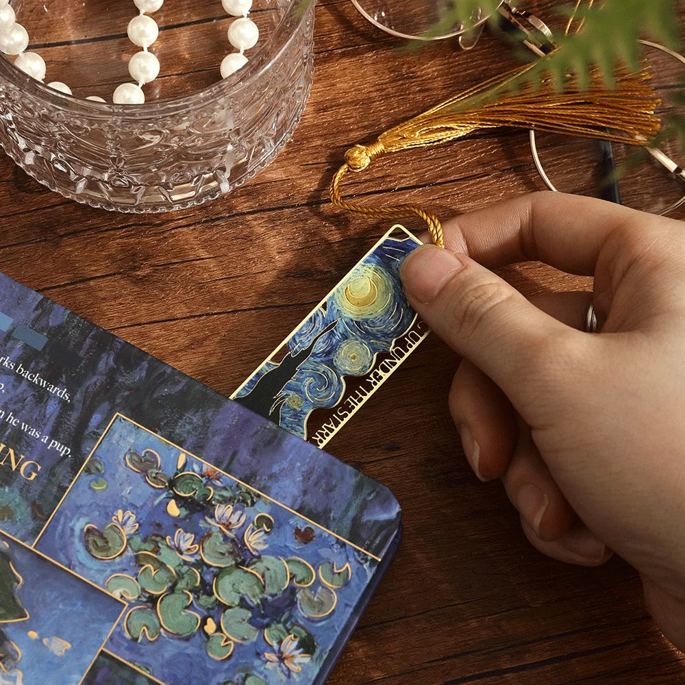 1pc Hollow Literary Flower Metal Bookmark Exquisite Painting Sunflower Iris Rose Shape Gifts for Book Lovers Writers Readers - élise & madelyn