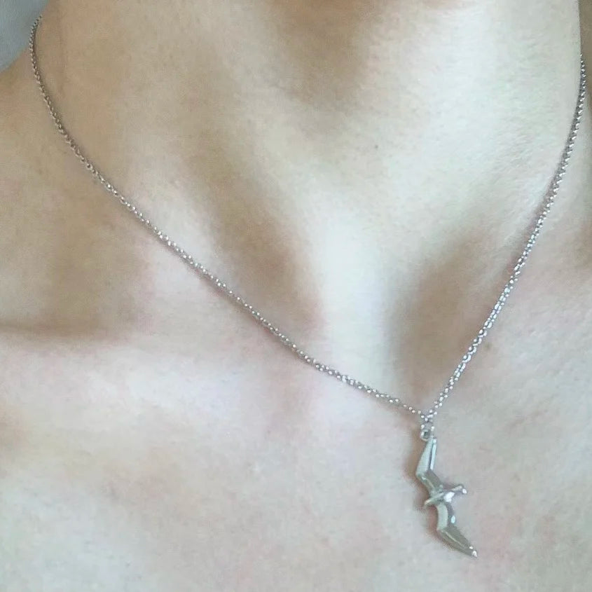 1989-Inspired Silver Seagull Necklace — Minimalist Clavicle Pendant - élise & madelyn