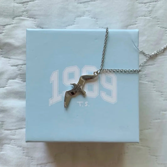 1989-Inspired Silver Seagull Necklace — Minimalist Clavicle Pendant - élise & madelyn