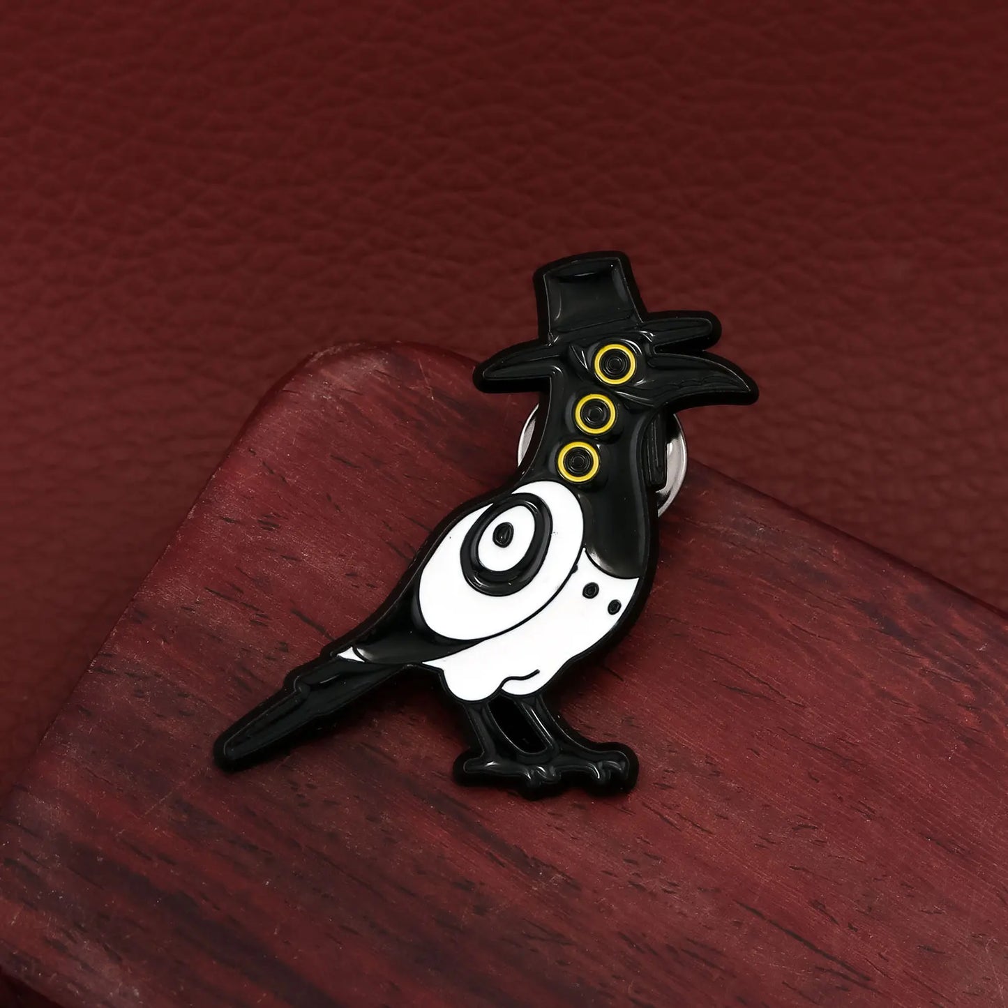 Bird and Tiger Enamel Pin Brooches For Women Men Kpop Lapel Badge on Backpack Costume Accessorie Fashion Jewelry Gift for Friend