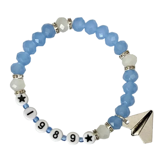1989 Friendship Bracelet 1989 Out of the Woods Taylor Inspired Paper Airplane Bracelet Taylor Jewelry Taylor Merch Taylor Gift Ideas - élise & madelyn