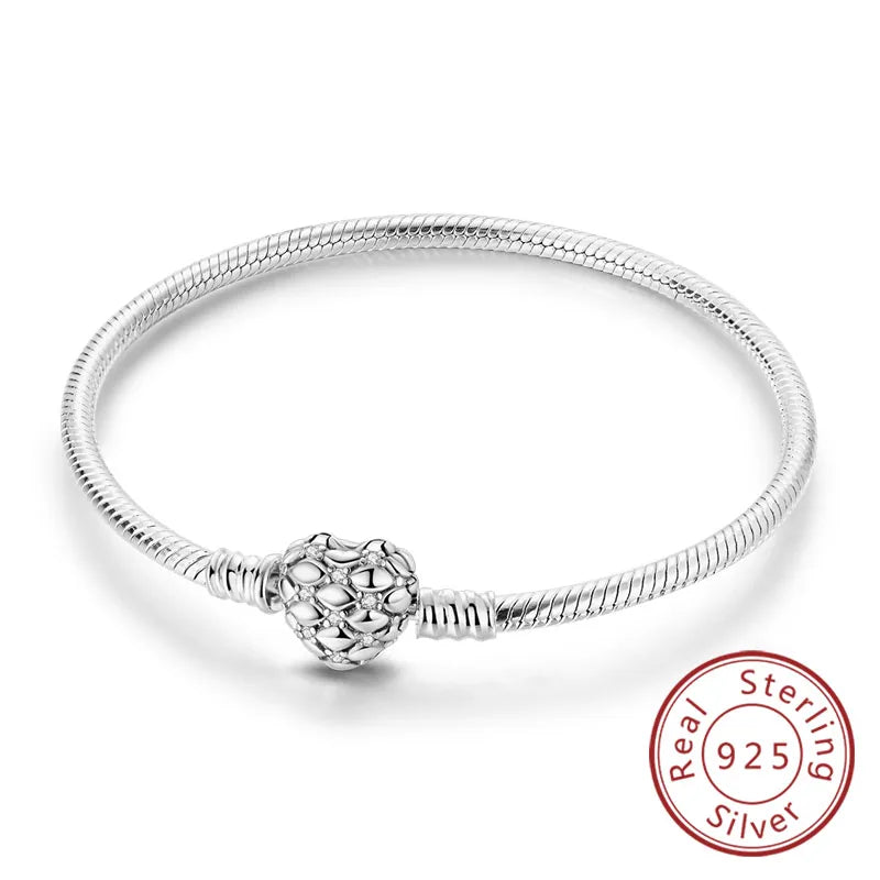 Mom Club Confidential™ Base Bracelet – The Laundry Room Pact (Book 1) - élise & madelyn