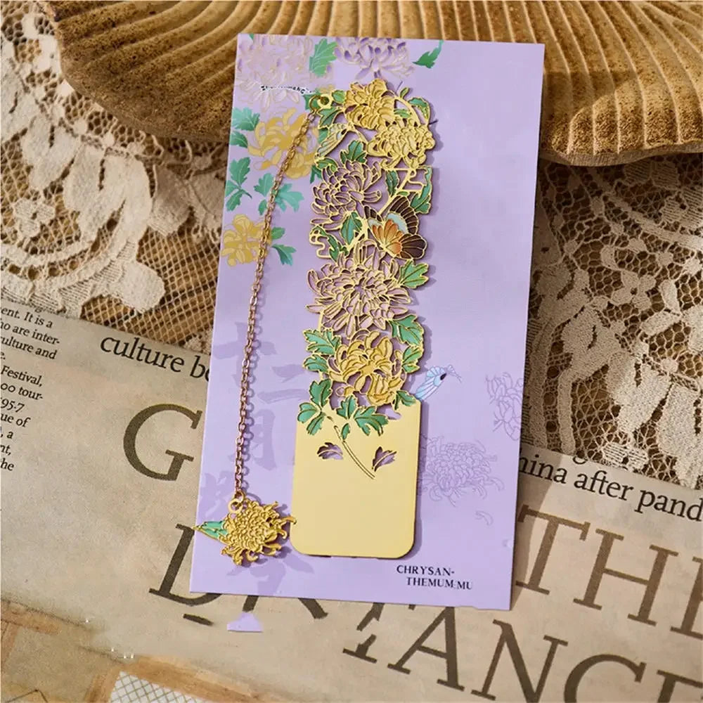 Aesthetic Stationery Metal Bookmark Hollow Flower Painting Bookmarks Student Reading Book Clip Book Accessories Teacher Gift - élise & madelyn
