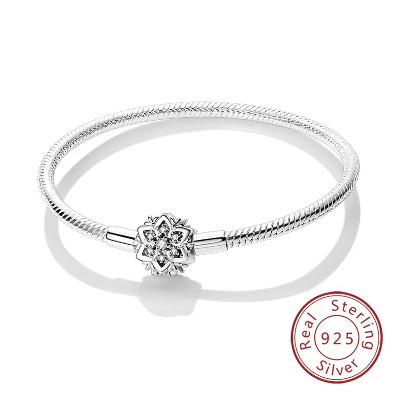 Mom Club Confidential™ Base Bracelet – The Laundry Room Pact (Book 1) - élise & madelyn