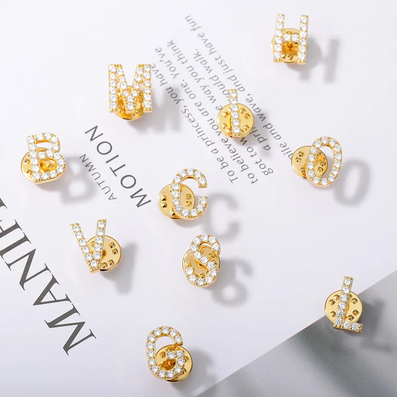 Crystal A-Z Letter Brooches for Women Initial Name Brooch Pins for Suit Shirt Collar Accessories New Rhinestone Brooch Jewelry