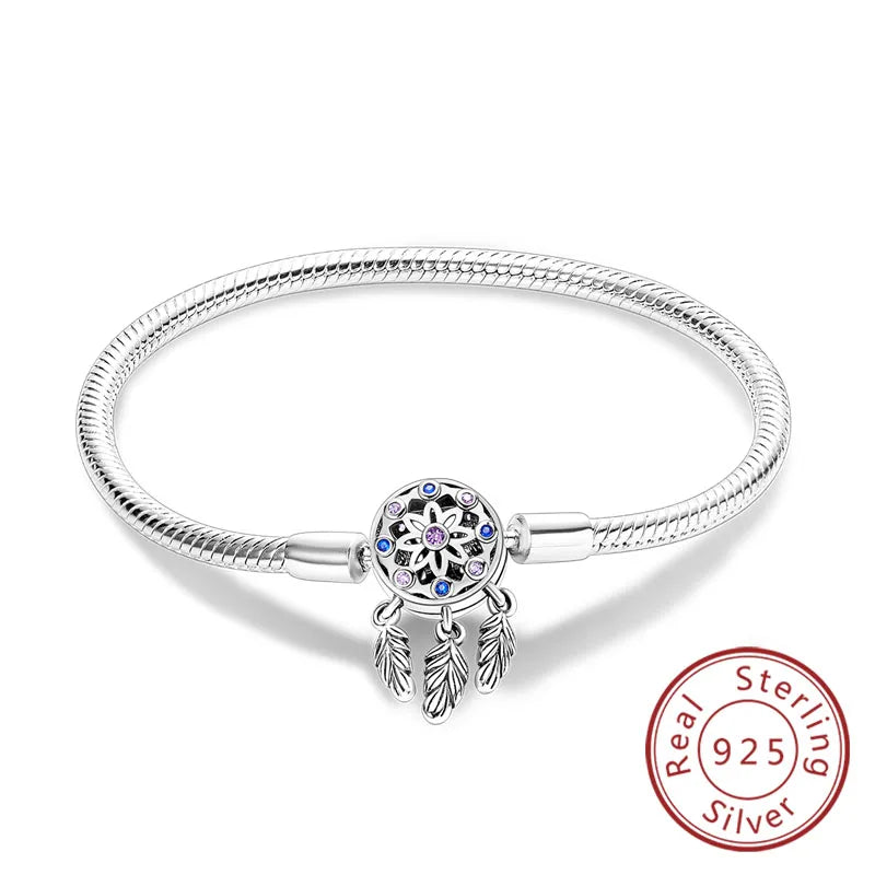 Mom Club Confidential™ Base Bracelet – The Laundry Room Pact (Book 1) - élise & madelyn