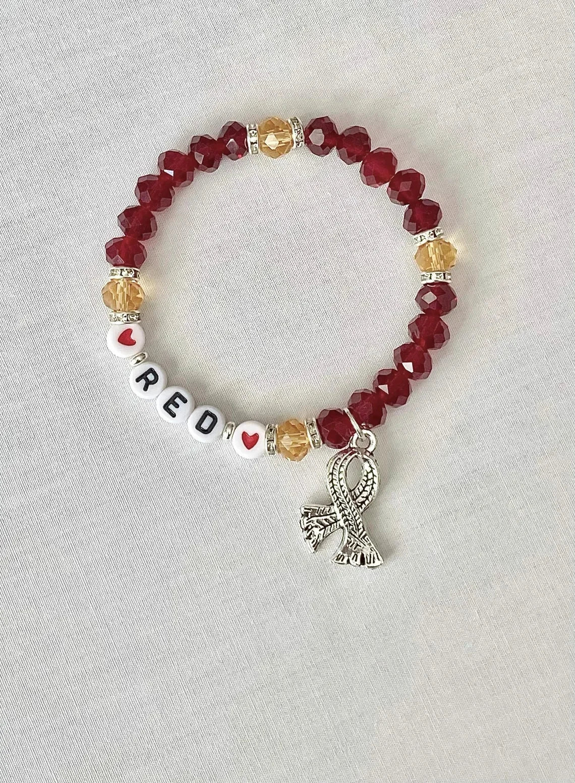 Red Era Friendship Bracelet – All Too Well Scarf Charm | Taylor-Inspired Swiftie Jewelry - élise & madelyn
