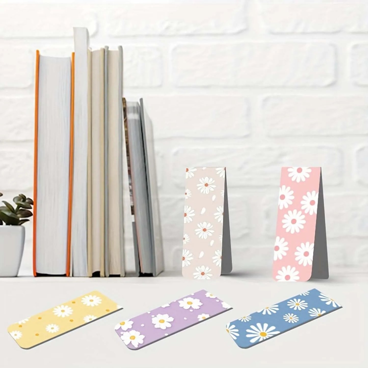Daisy Magnetic Bookmark Set | 12-Piece Floral Page Markers