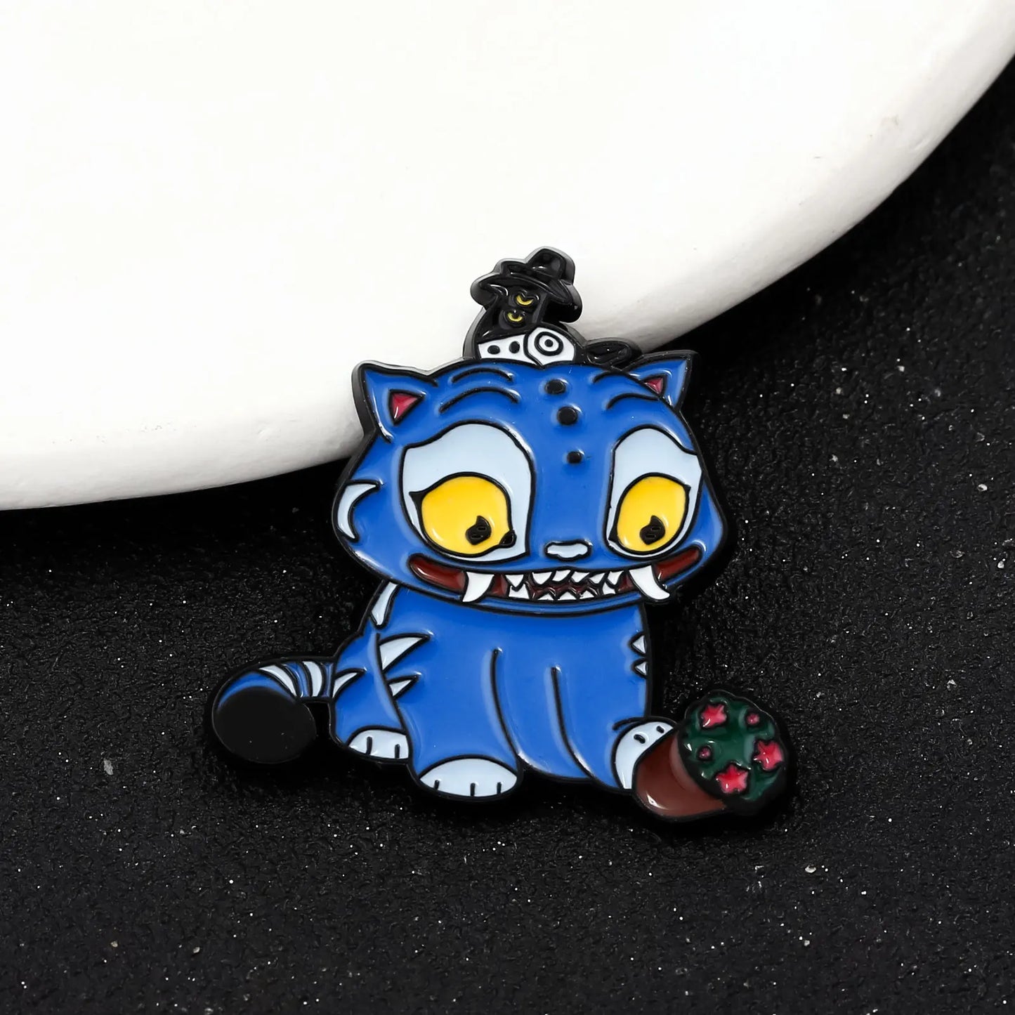 Bird and Tiger Enamel Pin Brooches For Women Men Kpop Lapel Badge on Backpack Costume Accessorie Fashion Jewelry Gift for Friend