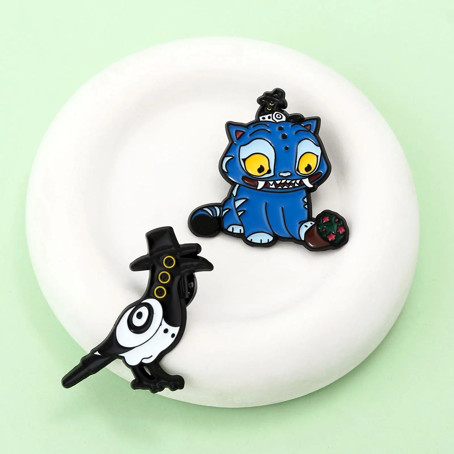 Bird and Tiger Enamel Pin Brooches For Women Men Kpop Lapel Badge on Backpack Costume Accessorie Fashion Jewelry Gift for Friend