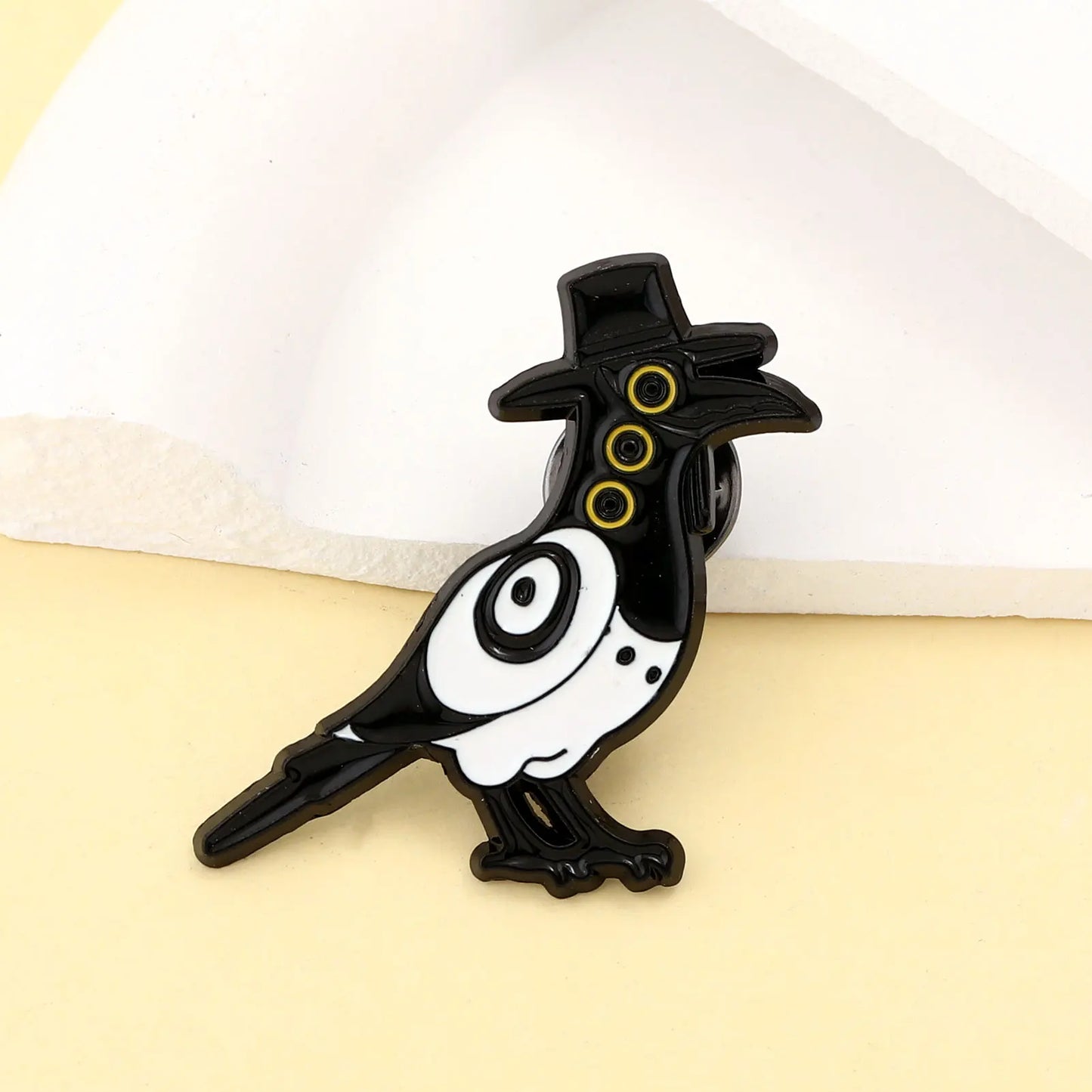 Bird and Tiger Enamel Pin Brooches For Women Men Kpop Lapel Badge on Backpack Costume Accessorie Fashion Jewelry Gift for Friend