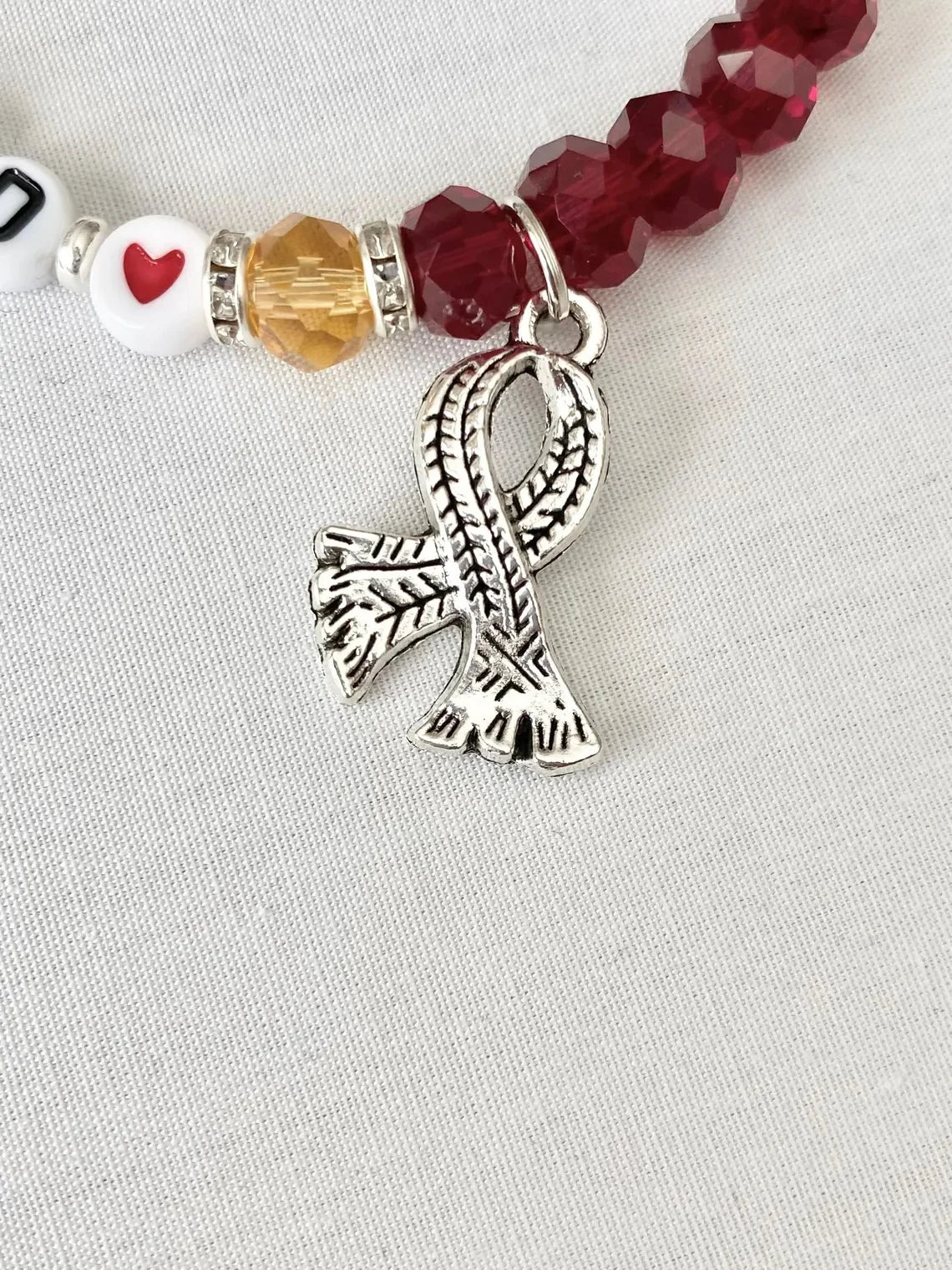 Red Era Friendship Bracelet – All Too Well Scarf Charm | Taylor-Inspired Swiftie Jewelry - élise & madelyn