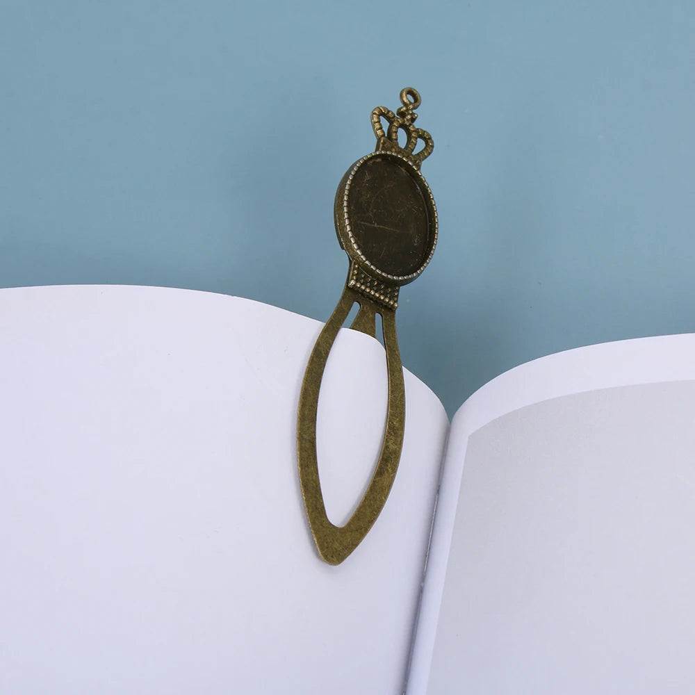 1PC Antique Bronze Oval Style Iron Metal Bookmark Vintage Retro Handmade Bookmark for Cabochon Cameo DIY Bookmark Student Gifts - élise & madelyn